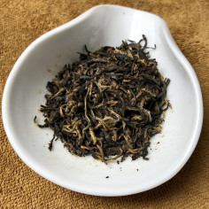 Золоті брови