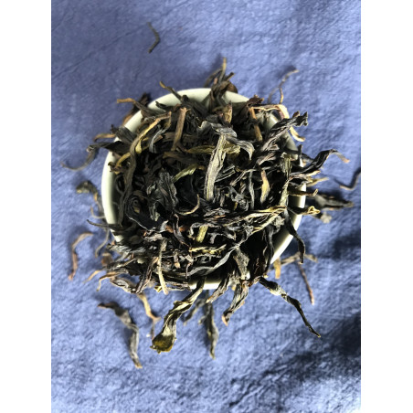 Самотні кущі з гір Фенікса з ароматом орхідеї Самотні кущі з гір Фенікса з ароматом орхідеї