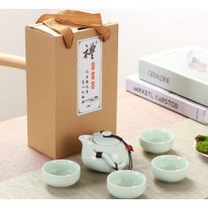Ніжно-зелений чайник-гайвань та 4 чаші у подарунковій коробці
