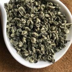 Смарагдові спіралі весни із провінції Юньнань 2