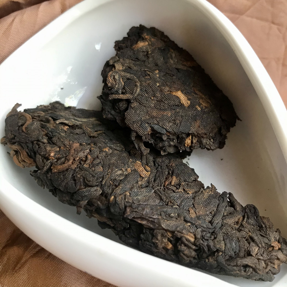 Витриманий чай із ароматом камфори Витриманий чай із ароматом камфори