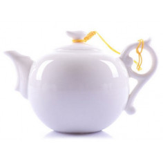 Білий фігурний чайник, 245 мл