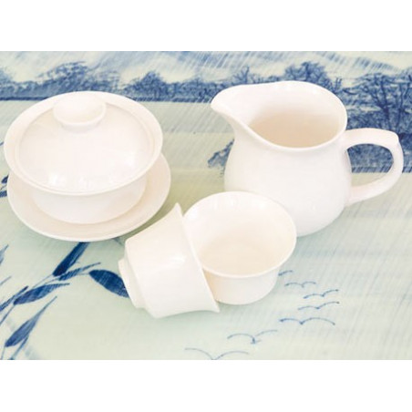 Біла чаша "Нарцис", 45 мл Біла чаша "Нарцис", 45 мл