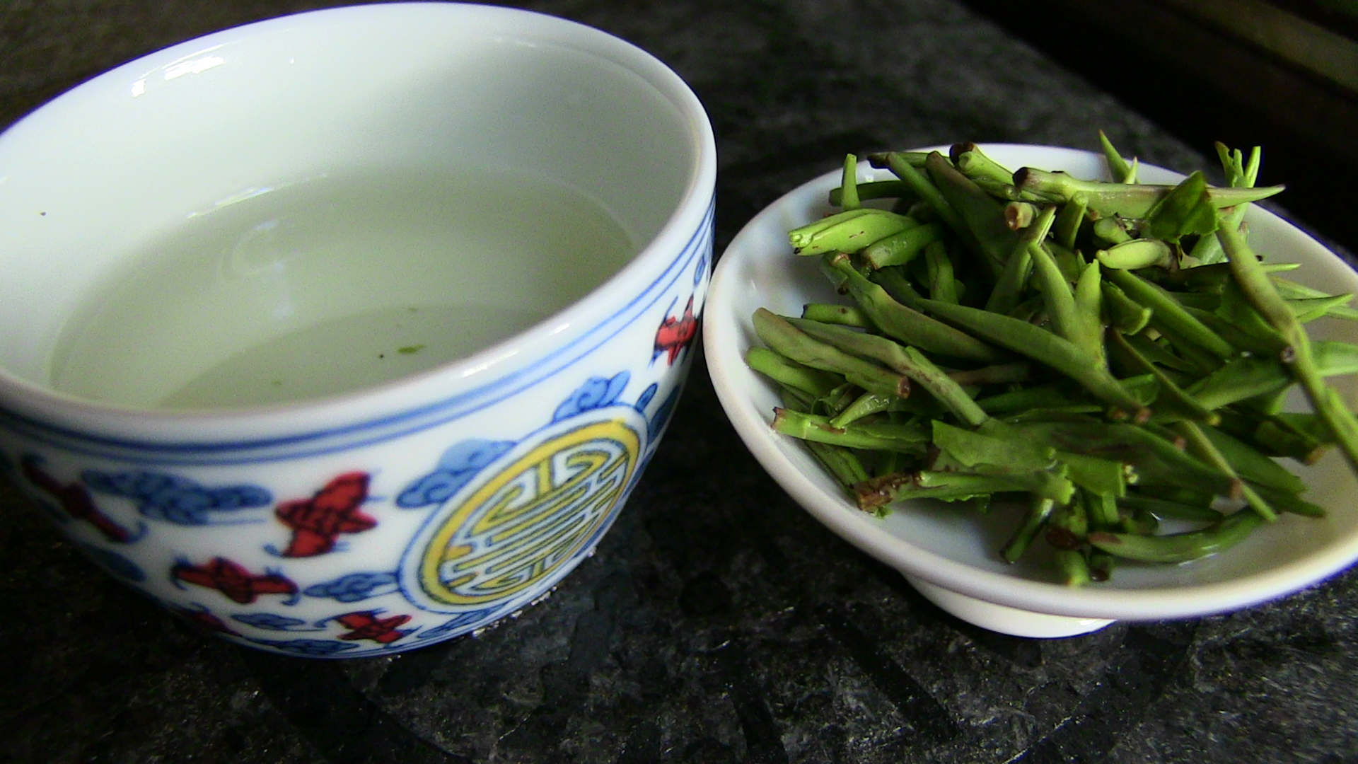 Ворсисті леза з Дуюня 都匀毛尖 Ду Юнь Мао Цзянь